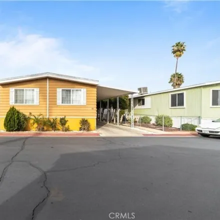 Image 2 - Meadow Circle, Ontario, CA, USA - Apartment for sale