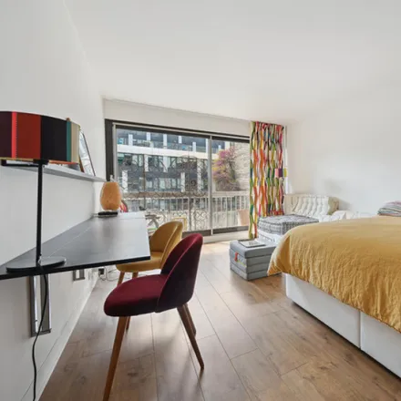 Rent this studio apartment on 5 Rue Antoine Bourdelle in 75015 Paris, France