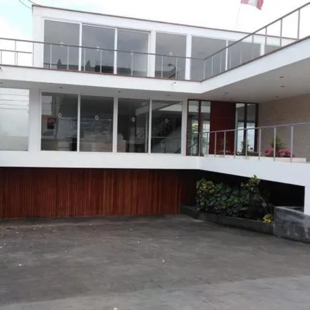 Buy this 6 bed house on Federación Internacional de Sociedades de la Cruz Roja y de la Media Luna Roja in Calle Los Naranjos 351, San Isidro