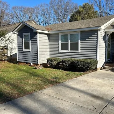 Rent this 2 bed house on 2282 Roslyn Avenue in Charlotte, NC 28208