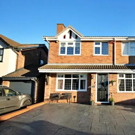 Buy this 4 bed house on Dovestone in Tamworth, B77 4PB