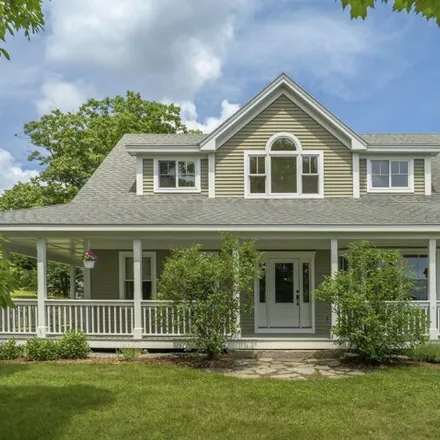 Buy this 3 bed house on 1 Tavern Way in Falmouth, Maine