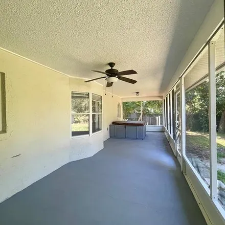 Rent this 3 bed apartment on 1098 Seagate Drive West in Deltona, FL 32725