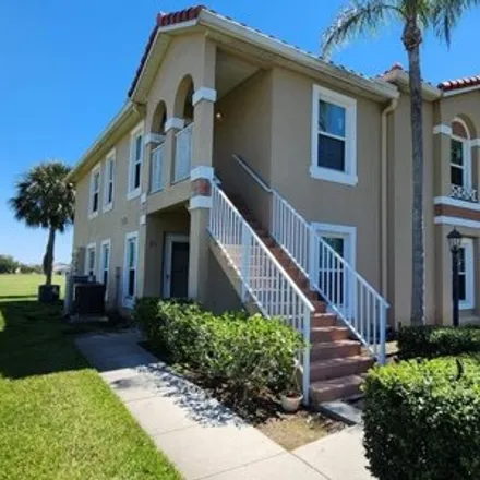 Rent this 3 bed condo on Kissimmee Oaks Golf Club in 1500 The Oaks Boulevard, Kissimmee