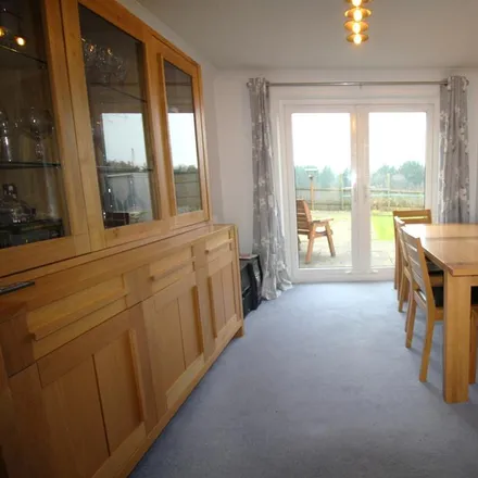 Image 7 - 17 Kielder Close, Bryn, WN4 0JR, United Kingdom - House for rent