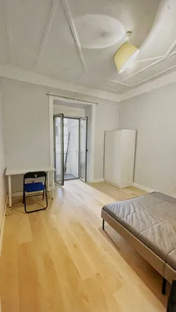 Rent this 5 bed room on Rua Francisco Sanches 160 in 1170-141 Lisbon, Portugal