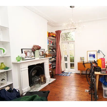 Image 3 - 17 Grenville Road, London, N19 4EQ, United Kingdom - Townhouse for rent