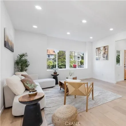 Image 8 - 2514 South Congress Avenue, Los Angeles, CA 90018, USA - House for sale
