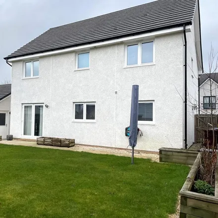 Image 3 - Reed Way, Strathaven, ML10 6XR, United Kingdom - House for rent