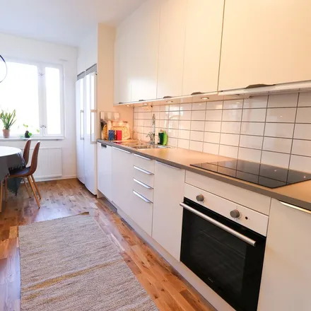 Rent this 2 bed apartment on Kanalgatan in 612 31 Finspång, Sweden
