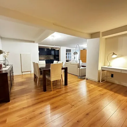 Rent this 3 bed apartment on Delftselaan 78 in 2512 RH The Hague, Netherlands