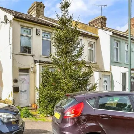 Buy this 2 bed house on Battle Road in London, DA8 1BJ