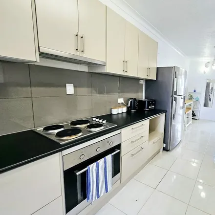 Rent this 2 bed apartment on North Ward QLD 4810