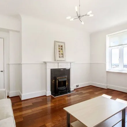 Rent this 3 bed apartment on Hall Road in London, NW8 9RD