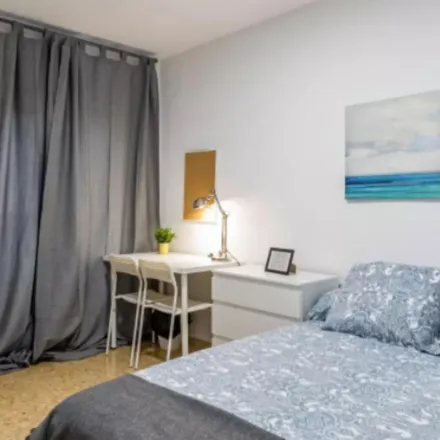 Rent this 5 bed room on Carrer de Joan Baptista Llovera in 3, 46024 Valencia