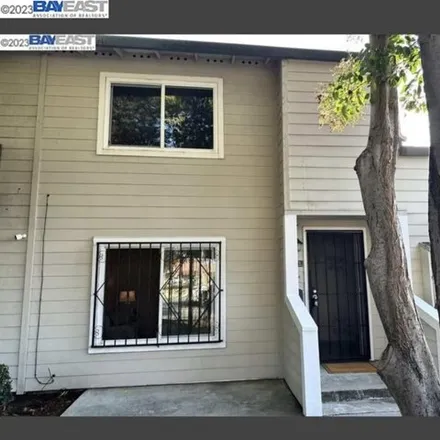 Rent this 3 bed townhouse on 4198 Aquarius Circle in Union City, CA 94587