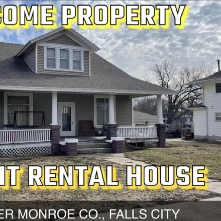 Buy this 4 bed house on 453 East 20th Street in Falls City, NE 68355