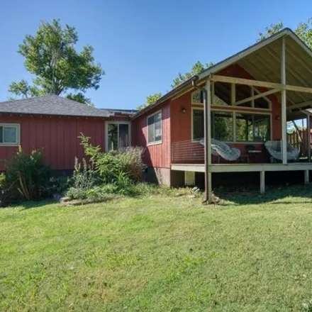 Image 1 - 94 County Road 214, Eureka Springs, Arkansas, 72631 - House for sale
