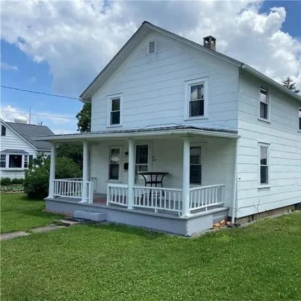 Buy this studio house on 41 Shady Avenue in Clarion, Clarion County