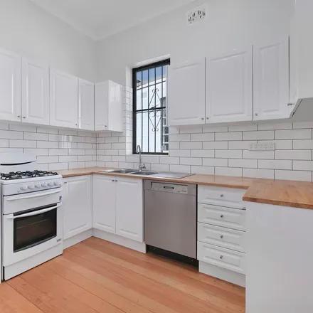 Rent this 3 bed apartment on 7 Gilderthorpe Avenue in Randwick NSW 2031, Australia