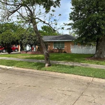Rent this 2 bed house on 1076 Gulf Street in Pasadena, TX 77502