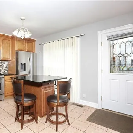 Image 4 - 20 Heritage Dr Apt C, New City, New York, 10956 - Townhouse for sale