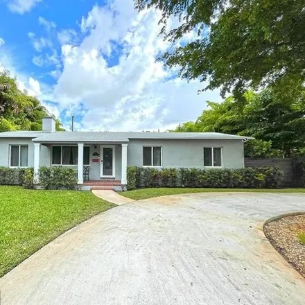 Buy this 4 bed house on 2521 Northeast 6th Avenue in Wilton Manors, FL 33305