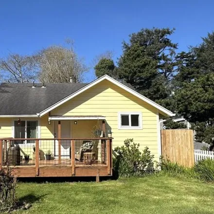 Buy this 1 bed house on 7245 Tanglewood Avenue in Gleneden Beach, OR 97388