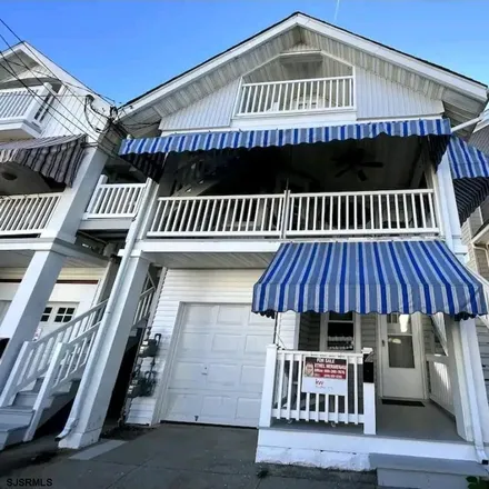 Rent this 4 bed duplex on 804 Delancey Place in Ocean City, NJ 08226