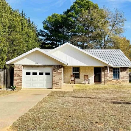 Buy this 3 bed house on 1676 Garner Lane in Longview, TX 75605