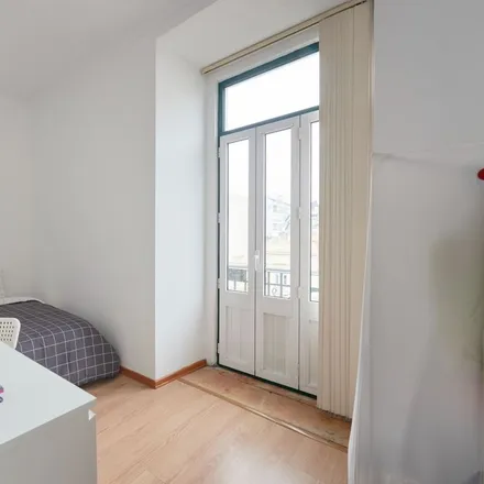 Rent this 21 bed room on Avenida António Serpa
