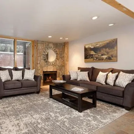 Image 3 - 855 Summit Street, Aspen, CO 81611, USA - Condo for rent