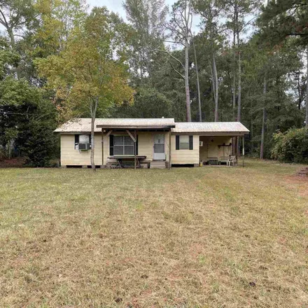 Buy this 3 bed house on 2111 Old Hwy 31 in Escambia County, AL 36441