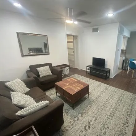 Rent this 1 bed condo on 484 Pacific Street in Houston, TX 77006