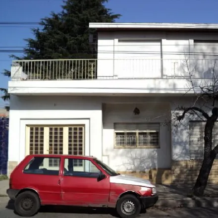Buy this 2 bed house on Intendente Norberto García Silva 1045 in Partido de Morón, B1708 DYO Morón