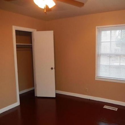 Rent this 2 bed house on 795 West Washington Street in Quincy, FL 32351
