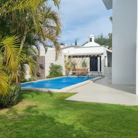 Buy this 5 bed house on Privada Fresnos in Delegación Félix Osores, 76100 Querétaro