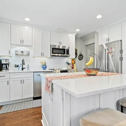 Image 8 - Fairlington Meadows, Arlington, VA, USA - Condo for sale