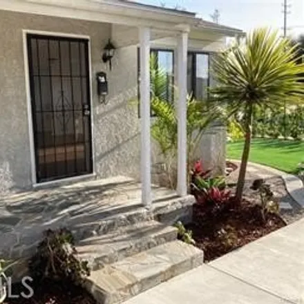 Image 2 - 8312-8314 Barnsley Avenue, Los Angeles, CA 90045, USA - Apartment for rent