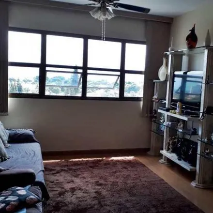 Buy this 2 bed apartment on Rua Inglaterra in Jardim das Nações, Taubaté - SP