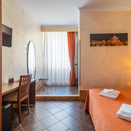 Image 8 - Via Arezzo, 00161 Rome RM, Italy - Room for rent
