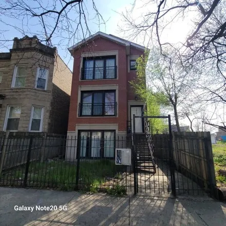 Buy this 9 bed house on 1543 South Spaulding Avenue in Chicago, IL 60623