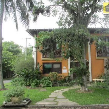 Buy this 6 bed house on Rua Roberto Peixoto in Itaipu, Niterói - RJ
