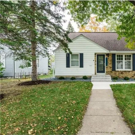 Buy this 3 bed house on 2707 Florida Avenue South in Saint Louis Park, MN 55426