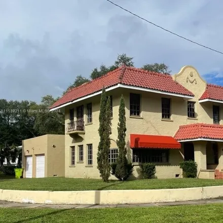 Rent this 4 bed house on 8900 Northeast 1st Avenue in El Portal, Miami-Dade County