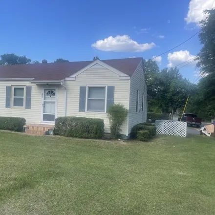 Buy this 3 bed house on 287 8th Street in Dublin, GA 31021