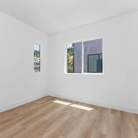 Image 8 - 1819 Ashmore Place, Los Angeles, CA 90026, USA - House for rent
