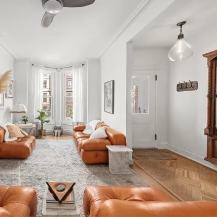Image 1 - 116 Decatur Street, New York, NY 11216, USA - Townhouse for sale