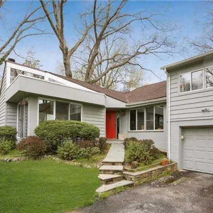 Rent this 4 bed house on 512 Hommocks Road in Village of Mamaroneck, NY 10543