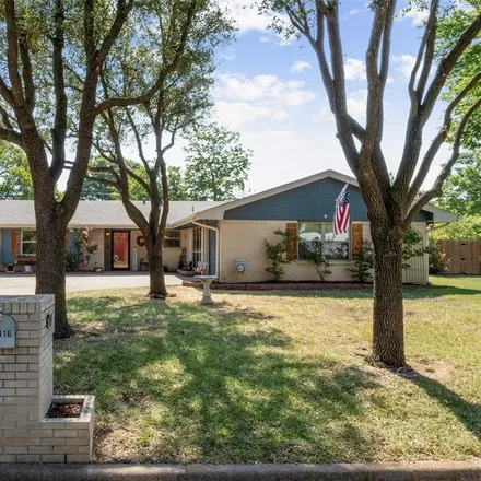 Buy this 3 bed house on 1416 Yucca Street in Midlothian, TX 76065